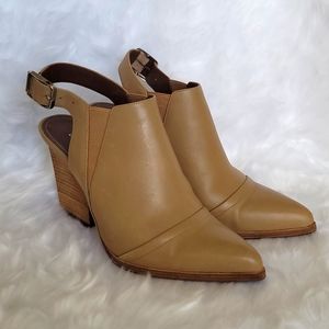 Donald Pliner Mule Heel
